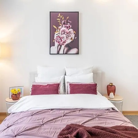 Very Large With Air Conditioning * Budapest