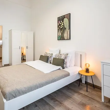 Apartman Very Large With Air Conditioning *