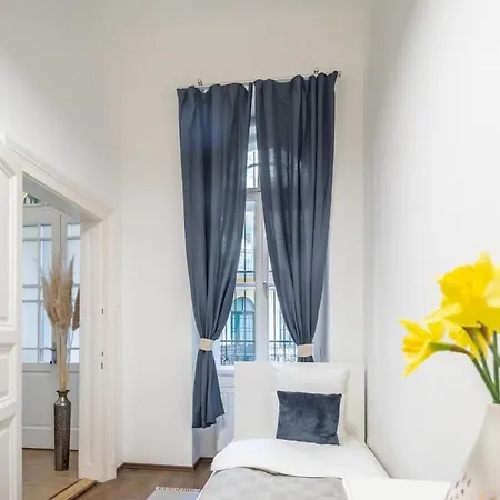Lejlighed Very Large With Air Conditioning Budapest