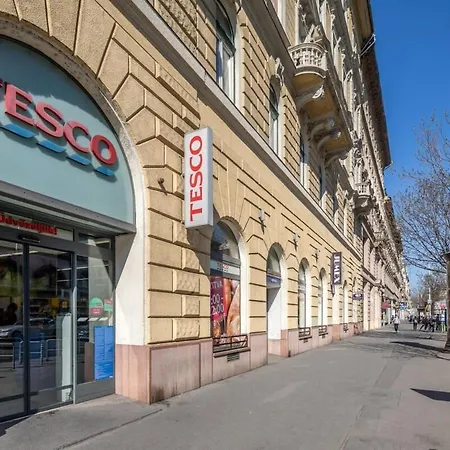 Lejlighed Very Large With Air Conditioning Budapest