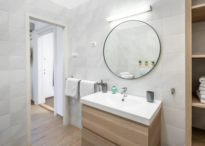 Apartament Very Large With Air Conditioning *
