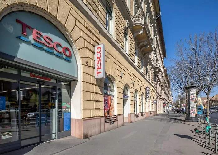 Apartament Very Large With Air Conditioning Budapesta